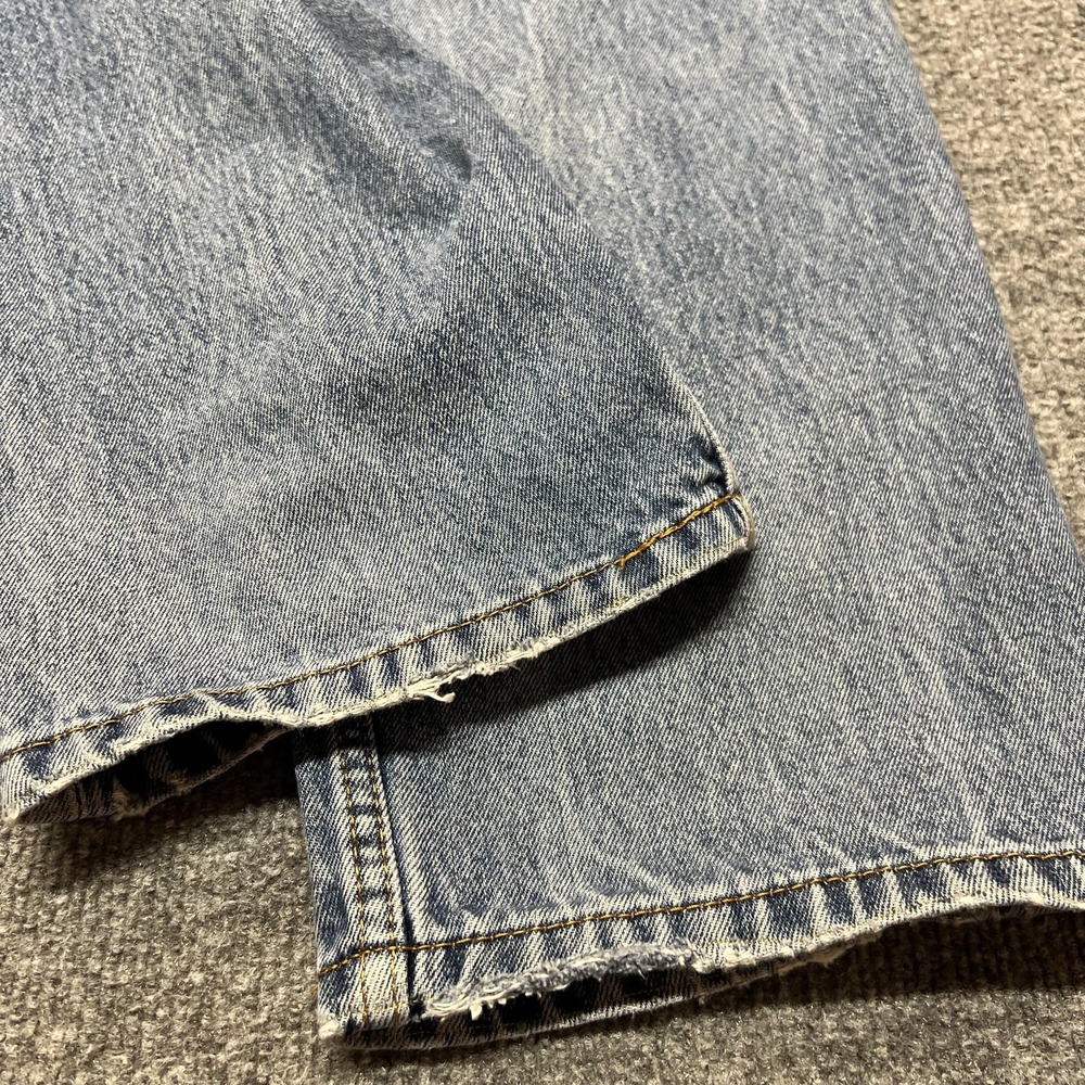 Levis 550 Jeans Mens 36x34 Blue Light Wash Relaxed Tapered Denim Pants Casual - Picture 4 of 16